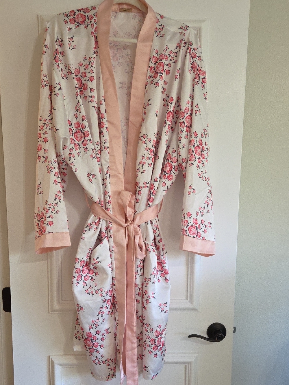 Morgan Lane Rose Print Satin Robe One Size Fits Most (Oversized)